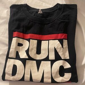 Run dmc vintage men’s size 2XL Black and White Graphic T-Shirt